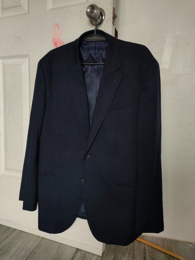 Pronto Uomo Navy Blazer - Large (Category: Coats, Jackets and Outerwear) located in Dasmarinas. Submitted by jethroespinosa (Listing ID 1460355140, Image 1). Description: Size in inches: 22 width 31.5 length No issues or alterations Loc: Dasma Cavite MOP: Gcash.