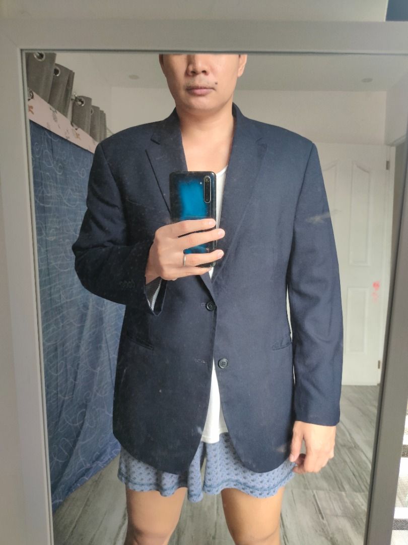 Pronto Uomo Navy Blazer - Large (Category: Coats, Jackets and Outerwear) located in Dasmarinas. Submitted by jethroespinosa (Listing ID 1460355140, Image 3). Description: Size in inches: 22 width 31.5 length No issues or alterations Loc: Dasma Cavite MOP: Gcash.