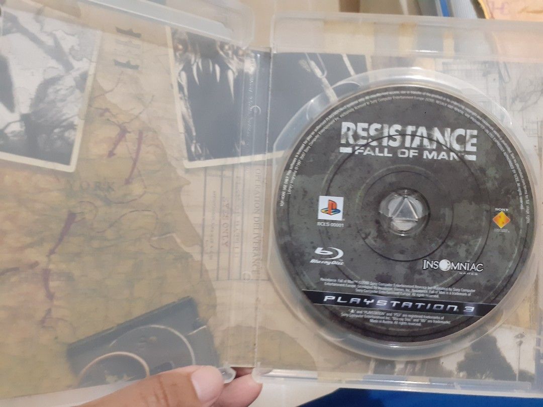 Ps3 game " Resistance(Fall of Man) with USB controller (Category: PlayStation) located in Lipa City. Submitted by newriver_a7c3ea (Listing ID 1460357486, Image 2). Description: Ps3 cd games FPS Resistance Fall of Man edition With Usb Controller No issue Can used in PC/PS3 console Msg na lang sa me need kung cd lang 600pesos.