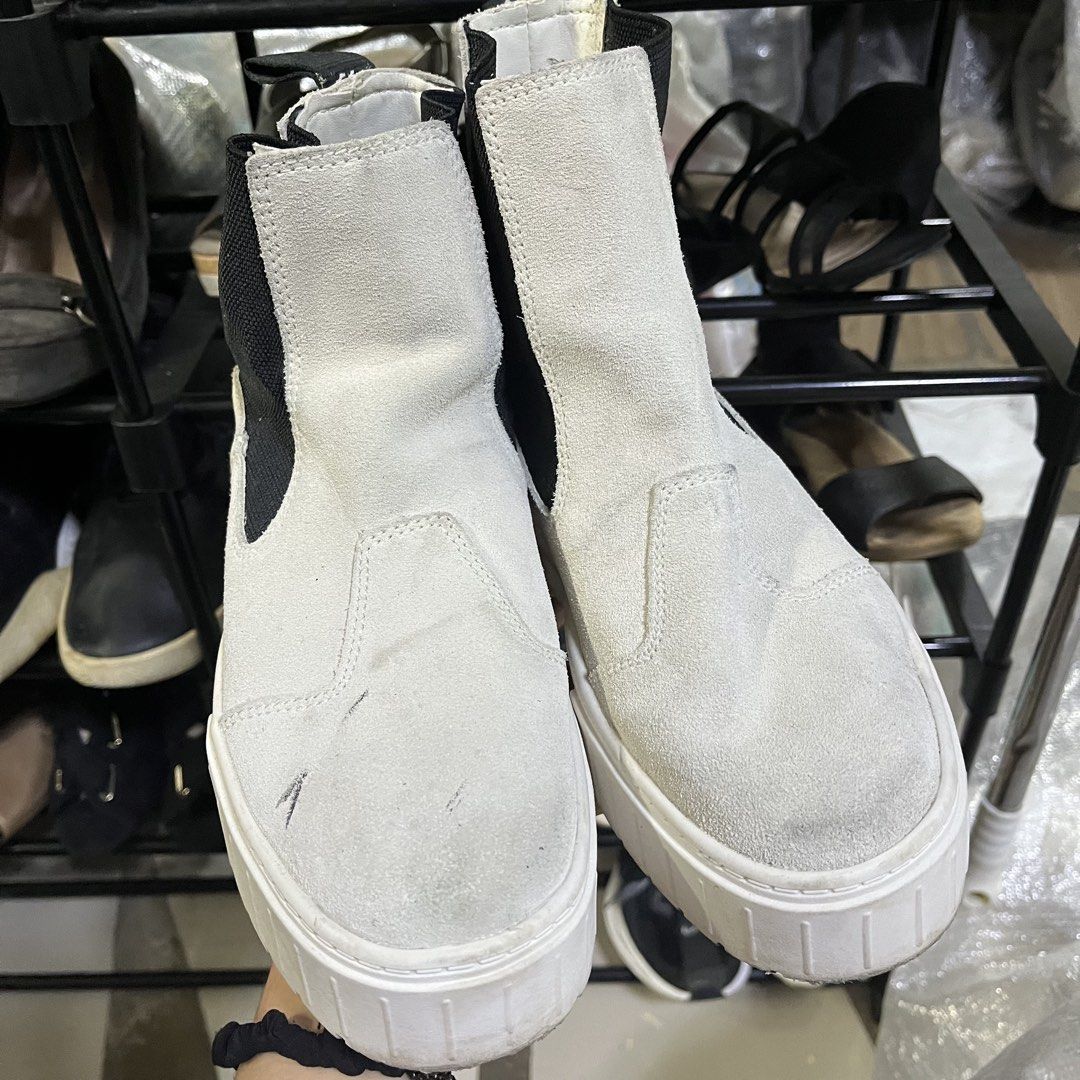 Puma Boots 38 Eu (Category: Boots) located in Cagayan de Oro. Submitted by leehanfinds (Listing ID 1460393101, Image 2). Description: .