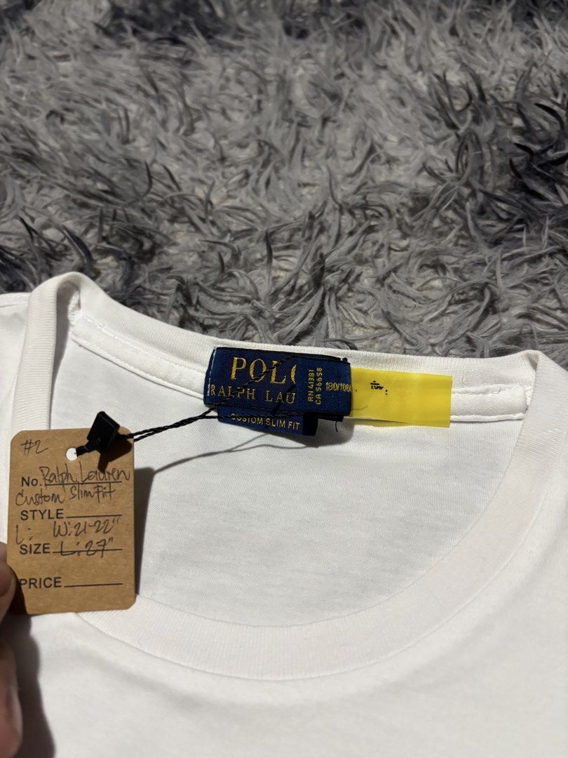 Ralph Lauren (Category: Activewear) located in Legazpi City. Submitted by thesource052 (Listing ID 1460494139, Image 3). Description: RALPH LAUREN (WHITE NA WHITE) GOLD TAG COSTUM FIT STRETCH LARGE:21-22” Length: 27” Not thrifted. Good as new No issue .
