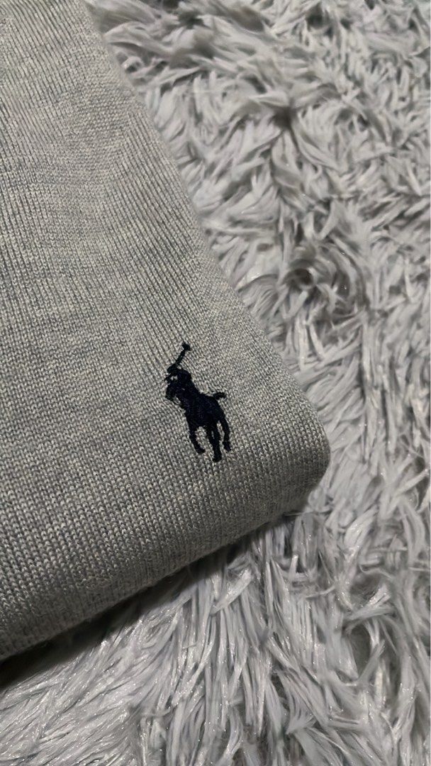 Ralph Lauren V-Neck Knitted Gray Sweater (Category: Longsleeves) located in Cebu City. Submitted by johnova18 (Listing ID 1460451639, Image 2). Description: Ralph Lauren V-Neck Knitted Gray Sweater Authentic ✅ Size: Medium(Small on tag) Width: 19.5 Length: 26.5 Color rate: 10/10 Pristine condition Good As New 3500 + shipping fee Location: Cebu City .