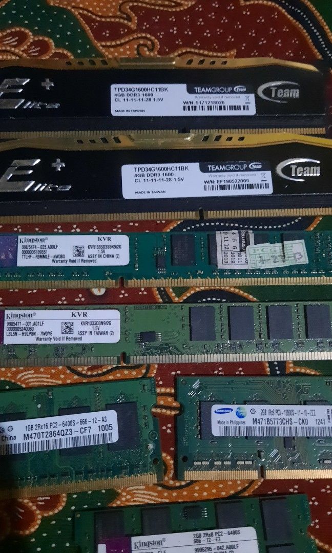 Mixed Ram bundle ddr3, ddr2 (Category: Computer Parts) located in Manila. Submitted by happygem.067533 (Listing ID 1460481457, Image 1). Description: RAM BUNDLE – 7PCS | 📌 Desktop RAM • 2× 4GB TeamGroup Elite- WORKING DDR3 1600MHz • 2× 2GB Kingston DDR3 1333MHz - Untested • 1× 1GB Samsung DDR2 PC2-6400- WORKING 📌 Laptop RAM • 1× 2GB Kingston DDR2 PC2-6400S- untested • 1× 2GB Samsung DDR3 PC3-12800S- working 💰 ₱1,000 – negotiable 📦 RFS: Declut