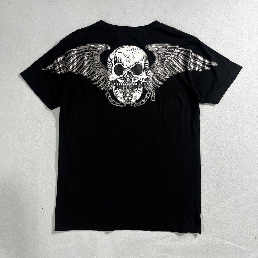 Rare Boy London Skull Tee Medium (Category: Tshirts & Polo Shirts ) located in Nasugbu. Submitted by janstuffs.ph (Listing ID 1460476693, Image 1). Description: Rare Boy London Skull Tee Medium 20x28 Good as new 400 + sf.