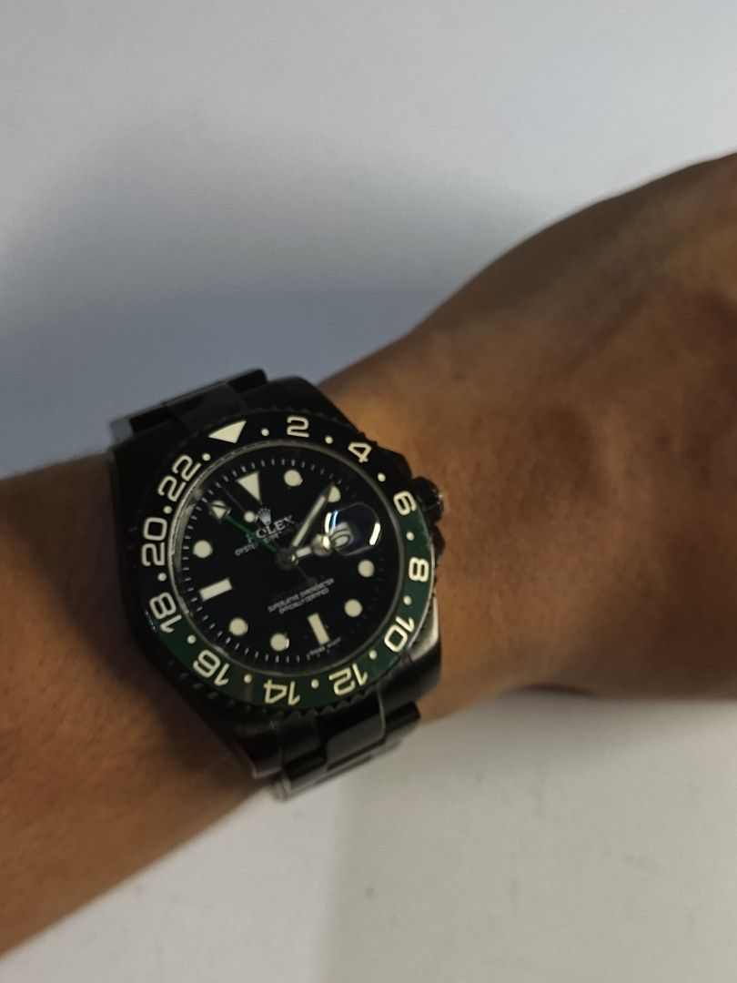 Rare Rolex GMT (Category: Luxury Watches) located in Pasig City. Submitted by gelonovicio_02 (Listing ID 1460415304, Image 2). Description: Rare Rolex GMT! Swiss Copy No Issue💯 All working⌚ Automatic.