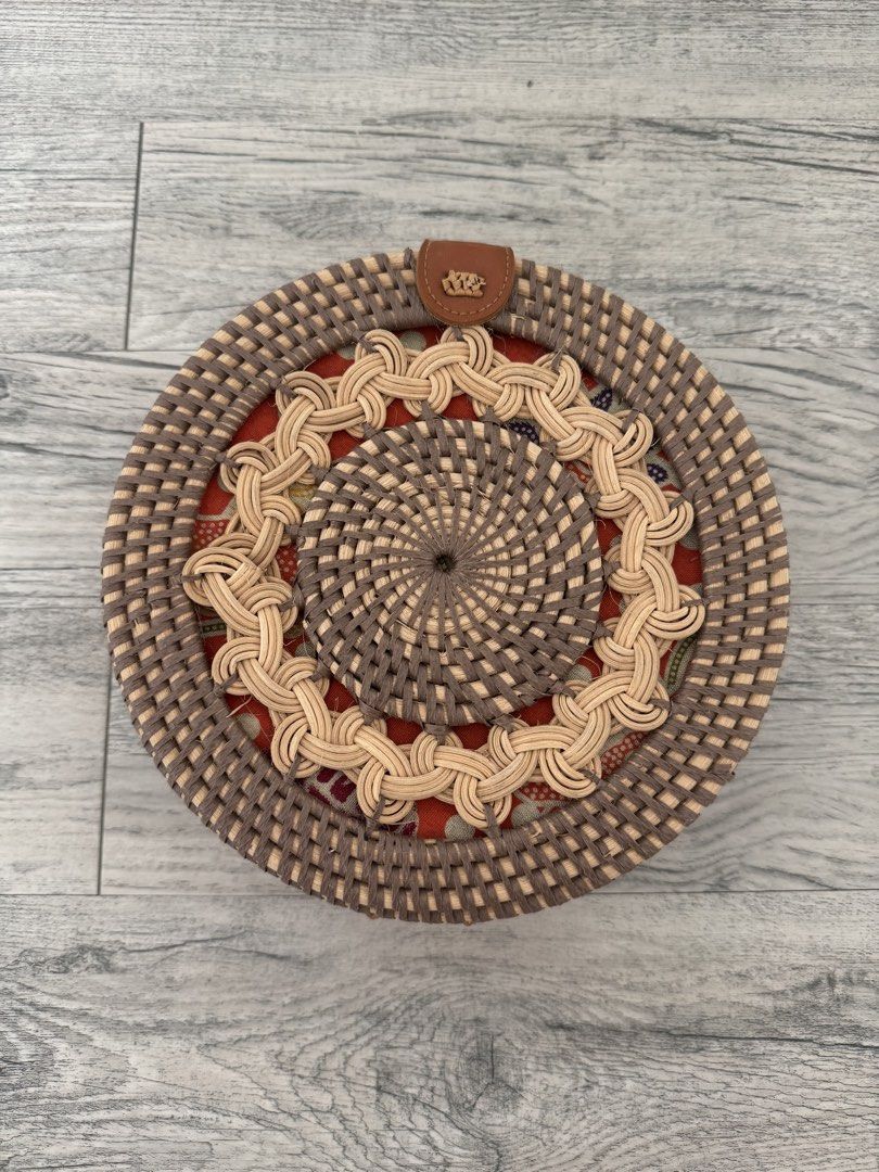 Rattan Cross-Body Bag (Category: Cross-body Bags) located in Manila. Submitted by celestial08 (Listing ID 1460435797, Image 1). Description: Negotiable pricing..