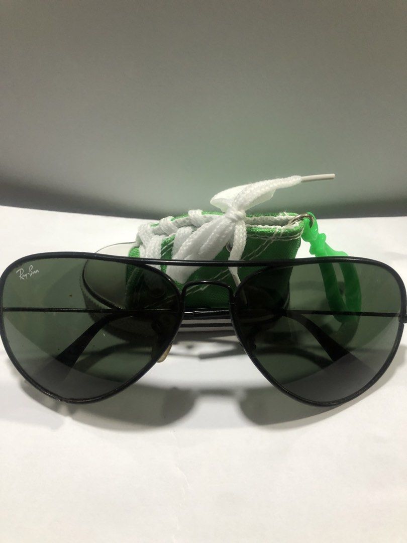 Rayban Sunglasses (Category: Sunglasses & Eyewear) located in Imus. Submitted by verjel-31076 (Listing ID 1460473981, Image 1). Description: large authentic missing 1 nosepad sign of usage.
