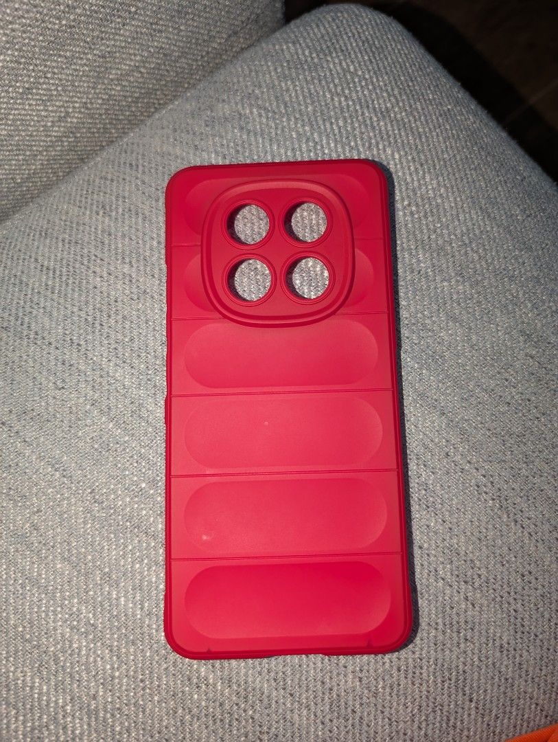 Redmi Note 15 Phone Case (Category: Cases & Sleeves) located in Quezon City. Submitted by qatarboi (Listing ID 1460471302, Image 1). Description: 1 week only used.
