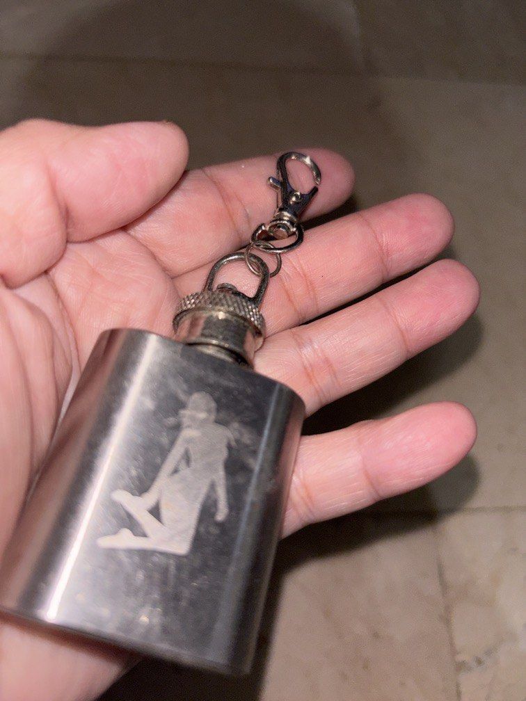 Reef stainless steel container for drinks (Category: Other Sports Equipment and Supplies) located in Manila. Submitted by vintageaccessories (Listing ID 1460444980, Image 2). Description: .