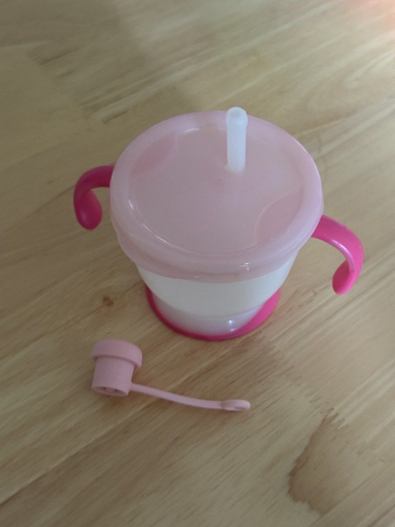 Richell Straw Sippy Cup Pink (Category: Weaning & Toddler Feeding) located in Taguig. Submitted by dmtkph (Listing ID 1460317396, Image 3). Description: - Pink Richell straw sippy cup with free straw cover - Features easy-grip handles - Comes with straw and lid - Ideal for toddlers learning independent drinking.