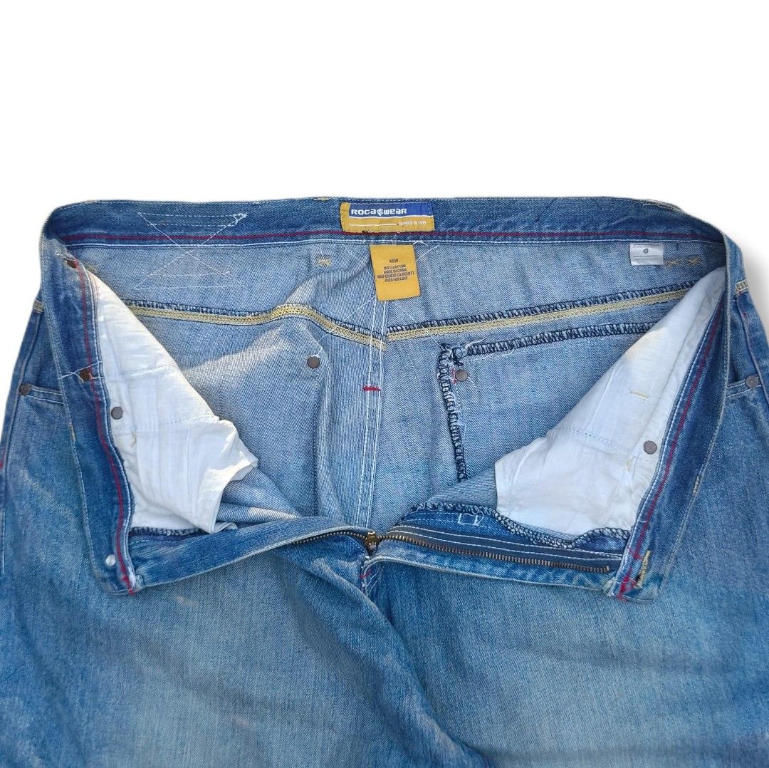 Rocawear (Category: Shorts) located in Manila. Submitted by thrift_ni_aj (Listing ID 1460338861, Image 3). Description: .