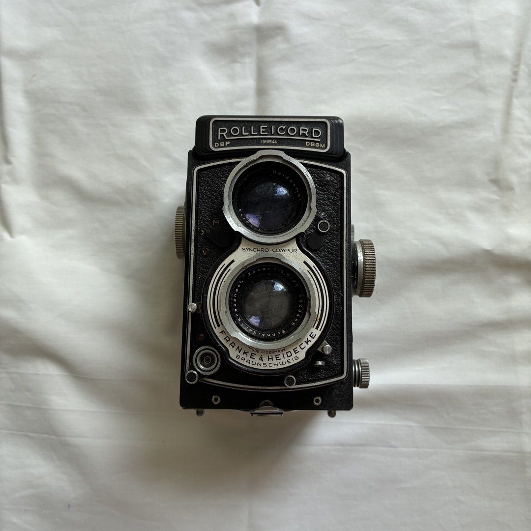 Rolleicord by Frank and Heidecke (Category: Cameras) located in San Fernando. Submitted by re.bymltd (Listing ID 1460406256, Image 1). Description: For my information see link below: https://en.wikipedia.org/wiki/Rolleicord As is where is basis. Shipping via Jnt. Payment Gcash/ Go Tyme. .