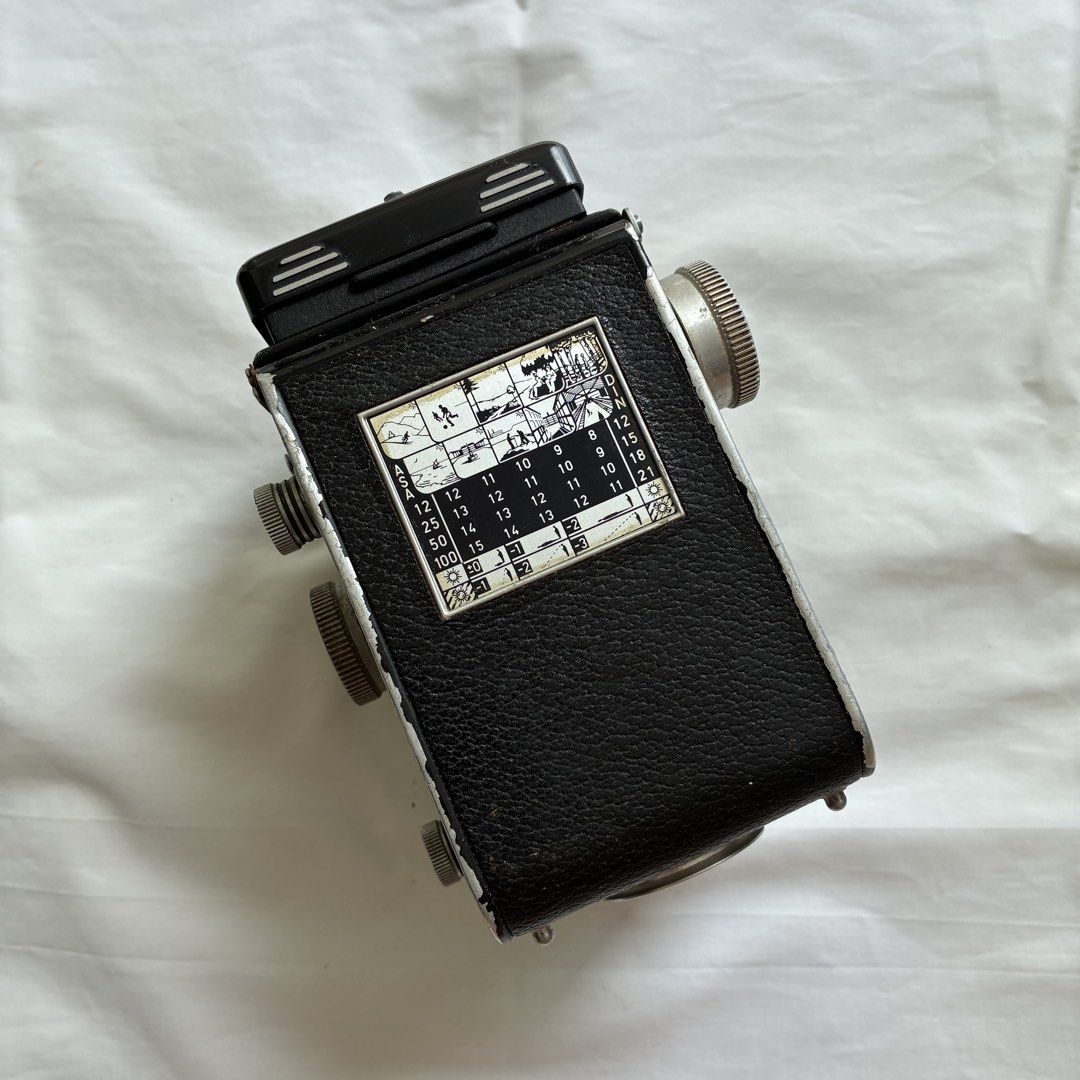 Rolleicord by Frank and Heidecke (Category: Cameras) located in San Fernando. Submitted by re.bymltd (Listing ID 1460406256, Image 3). Description: For my information see link below: https://en.wikipedia.org/wiki/Rolleicord As is where is basis. Shipping via Jnt. Payment Gcash/ Go Tyme. .
