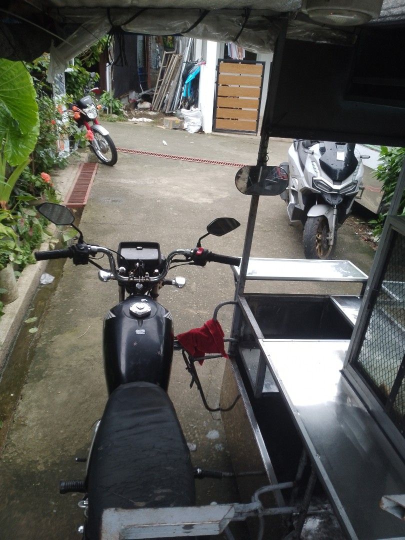 rolling food cart (Category: Motorbikes for Sale) located in Lipa City. Submitted by cleverfalcon_4267ce (Listing ID 1460313121, Image 3). Description: rolling food cart Kasama motor good running condition expire lng rehistro original OR CR 42k may bawas pa sa personal madali kausap wag lng babaratin ng subra.