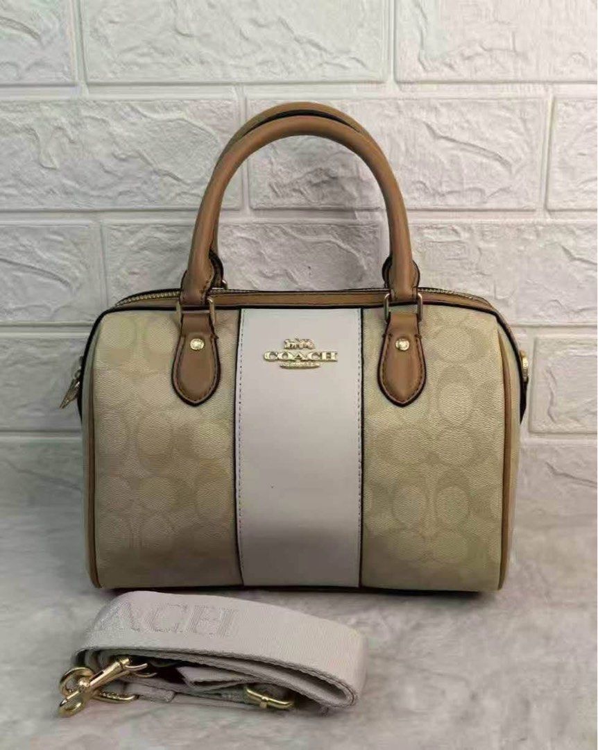 Rowan Bag (Category: Cross-body Bags) located in Manila. Submitted by _pattiyapparel (Listing ID 1460461306, Image 3). Description: Coach rowan 25cm Authentic Quality Made from Vietnam 🇻🇳.