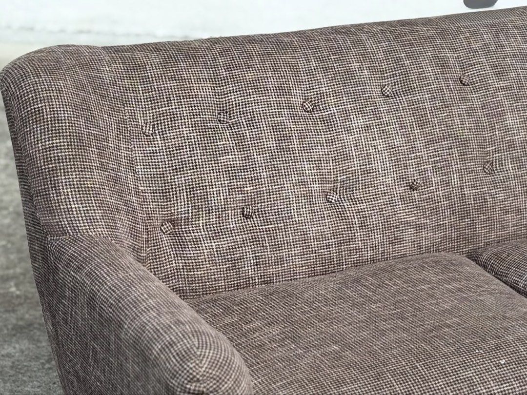 RUSH Brown Kubodisenyo 2-Seater Sofa (Category: Sofas) located in Manila. Submitted by gessinaman (Listing ID 1438014605, Image 3). Description: High quality fabric and wood RFS: di na nagagamit Dimensions: L 60in x W 28in x H 30in; Seat height 16in.