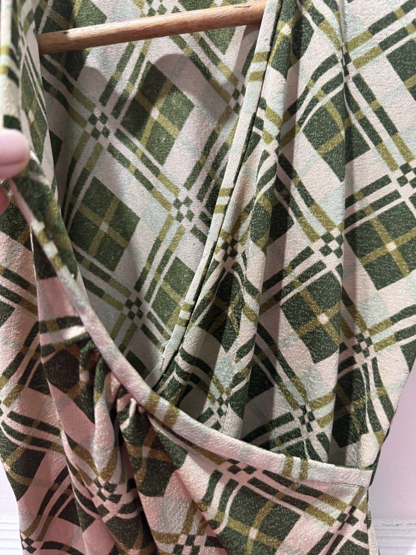 Rustans young VIP blouse (Category: Blouses) located in Paranaque City. Submitted by m_marie (Listing ID 1460319681, Image 3). Description: .