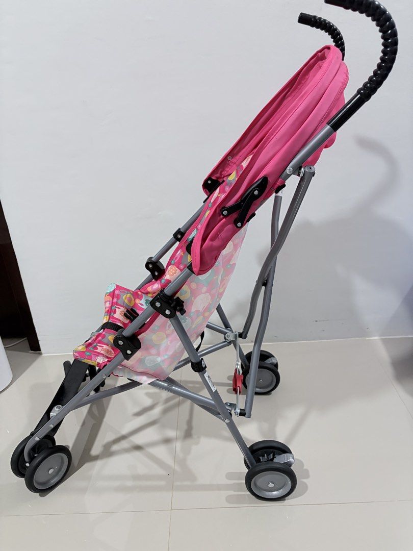Safety 1st Umbrella Stroller (Category: Strollers) located in Manila. Submitted by ricalayugc61915 (Listing ID 1460448418, Image 3). Description: 1 month old 2.5k nabili sa mall Pick up only Slightly negotiable Super lightweight Loc: Lubao, Pampanga.