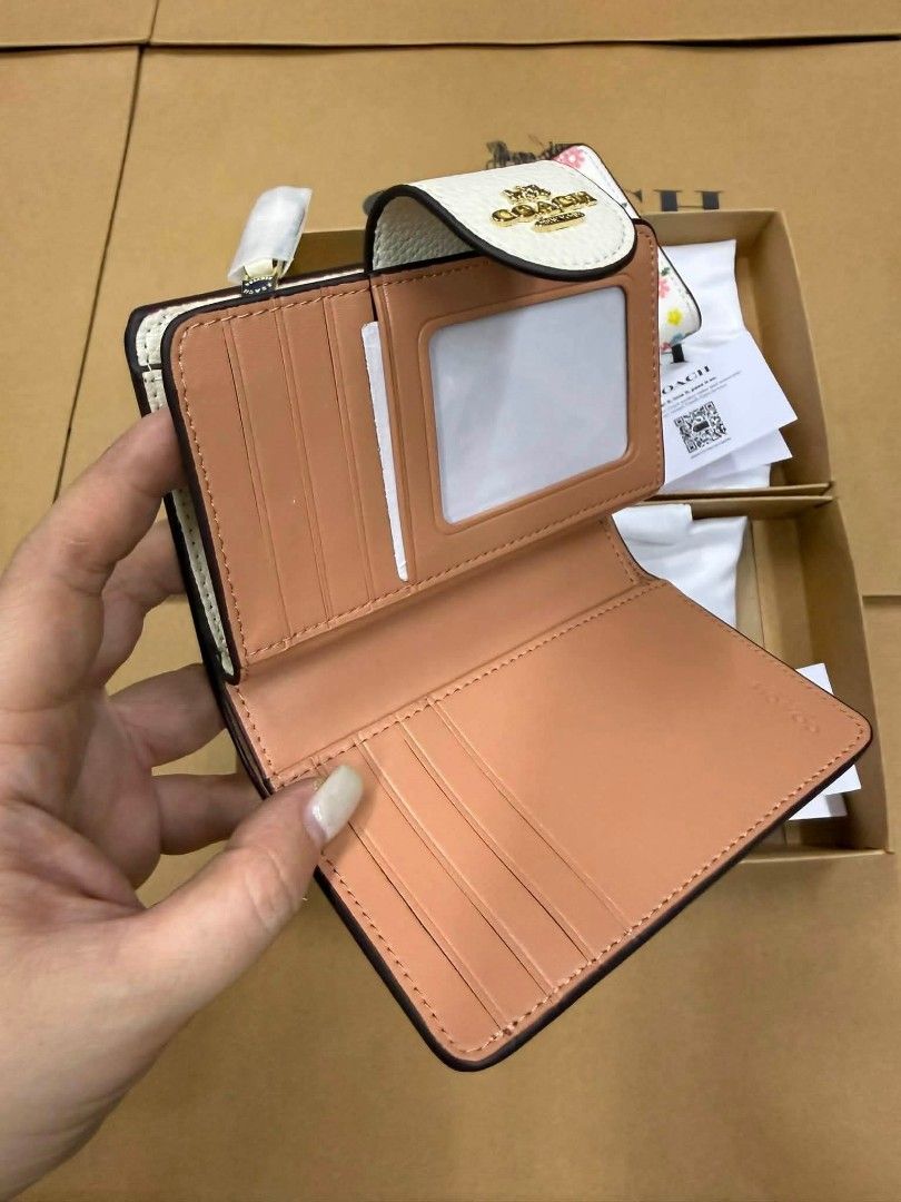 Sale! Coach medium Size Wallet (Category: Wallets & Card holders) located in Mandaluyong City. Submitted by priceles (Listing ID 1460380027, Image 3). Description: Brand New with box and paper bag Good for gifts Discounts available for 2 or more orders NO COD.
