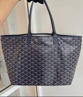 (Category: ) located in . Submitted by luxfashionz (Listing ID 1460425589, Image 1). Description: .