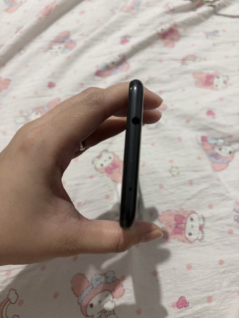 Samsung A11 3GB/32GB (Category: Samsung) located in Makati City. Submitted by twiishaaa (Listing ID 1460427527, Image 3). Description: For Sale Samsung A11 3GB/32GB Barely used In mint codition. No dents/scratches Unit only 2,500 📍Taguig.