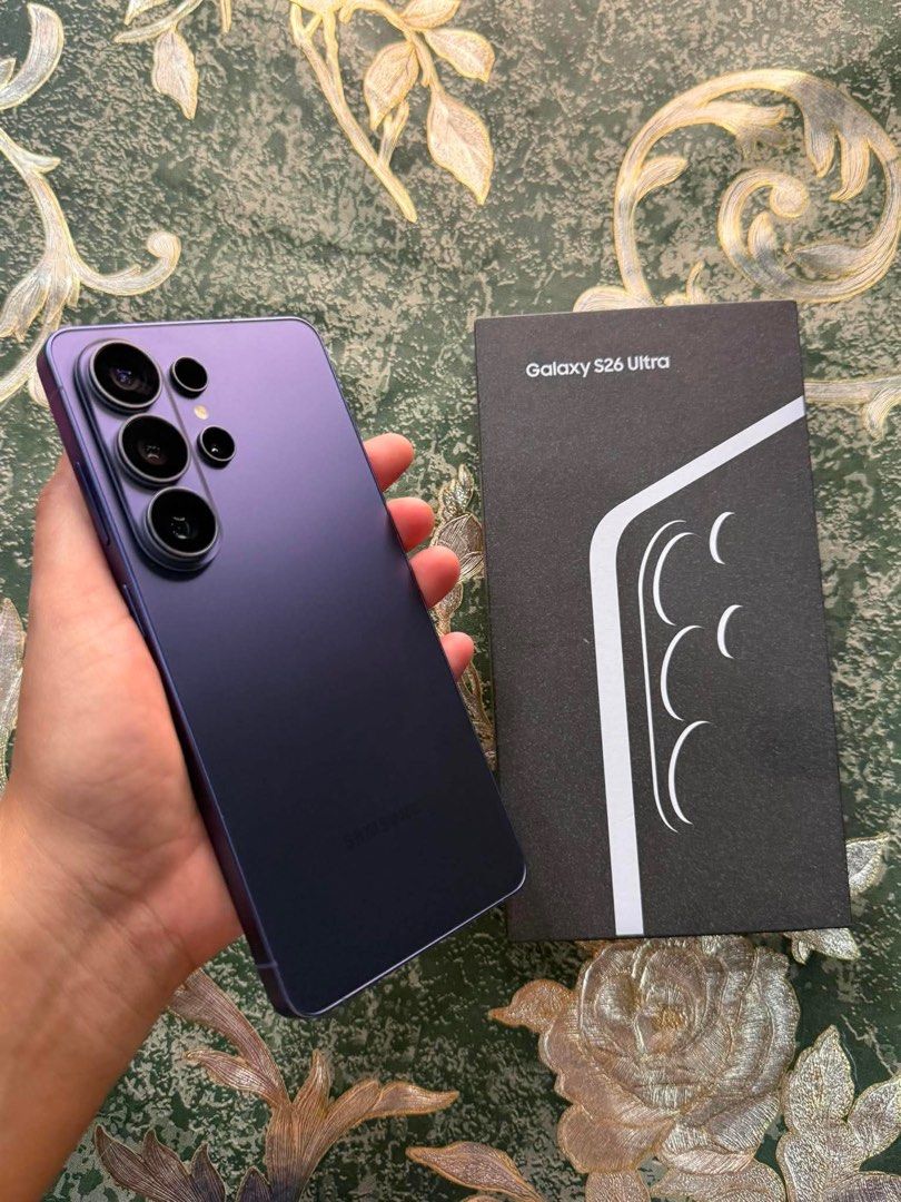 Samsung S26 Ultra 512GB (Category: Samsung) located in Taguig. Submitted by colecole2 (Listing ID 1460332374, Image 1). Description: Samsung s26 ultra 512gb Cobalt violet Openline from globe Days old Good as new Complete original package For sale or swap Selling price: 65,999 Test and check all you want upon meet up taguig or nearby.
