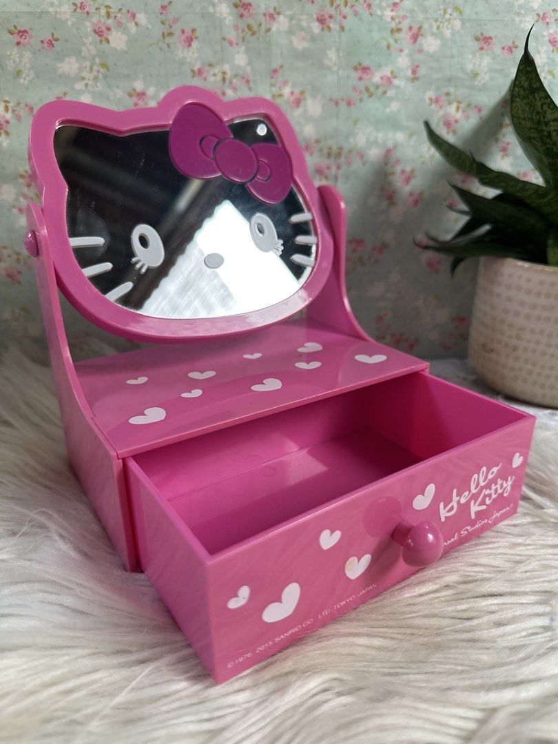 Sanrio Hello Kitty Vanity Mirror from Universal Studio Japan (Category: Other Stationery & Craft) located in Davao. Submitted by favoritepreloved (Listing ID 1460401610, Image 3). Description: 💜 17cm height x 14cm width.