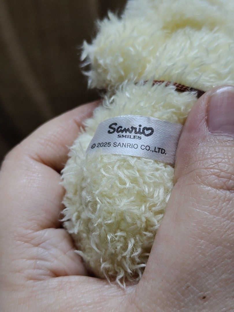 Sanrio Pompompurin Furry Plush Charm (Category: Plushies & Soft Toys) located in Santa Rosa. Submitted by mmps249.1 (Listing ID 1460384674, Image 3). Description: Crossposted Mine now, pay now shipping courier: JRS only Gcash payment upon order No reservations.