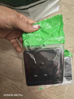 （分類：）位於 。 由 fai_san 提交（商品編號 1460475451，圖片 1）。簡介： 。