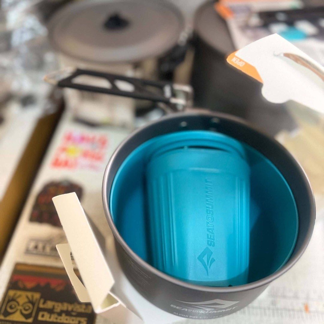 Sea to Summit Cooking Pot (Category: Cookware & Accessories) located in Paranaque City. Submitted by largavistaoutdoors (Listing ID 1460324085, Image 3). Description: 🏕️ Sea to Summit Alpha Set 1.1 — Compact Camp Cookset Small in size, big on functionality! The Sea to Summit Alpha Set 1.1 is a lightweight, space-saving cooking set designed for solo camping, backpacking, hiking, and outdoor adventures. It includes: * 🍲 1.2L Alpha Pot – hard-anod