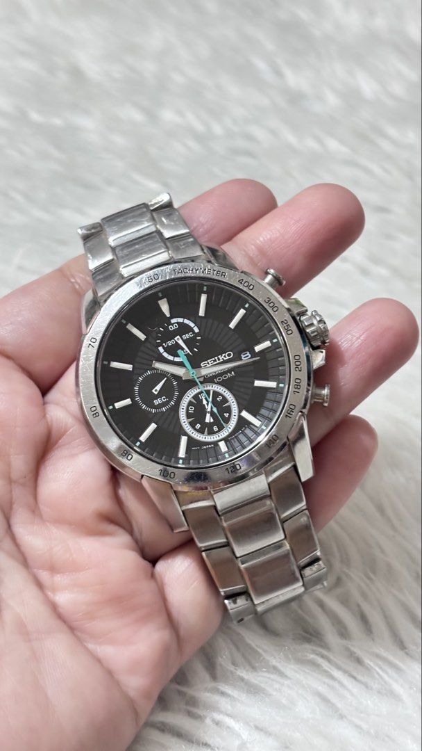 Seiko Chronograph SNDC71P1 (Category: Men's Watches) located in Paranaque City. Submitted by dalle_closet (Listing ID 1460319932, Image 3). Description: with normal scratches na siya pero fully functional & with battery na rin original seiko.
