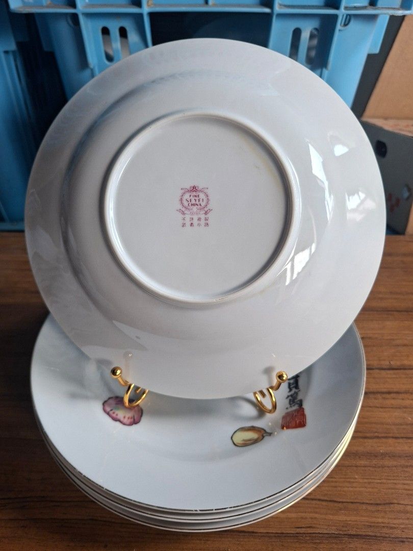 Seyei Fine China Porcelain Plate (Category: Dinnerware & Cutlery) located in Consolacion. Submitted by luxekerei (Listing ID 1460370880, Image 2). Description: - vintage Seyei Fine China decorative porcelain plate featuring a pumpkin design and calligraphy by Japanese writer and artist Mushanokoji Saneatsu..