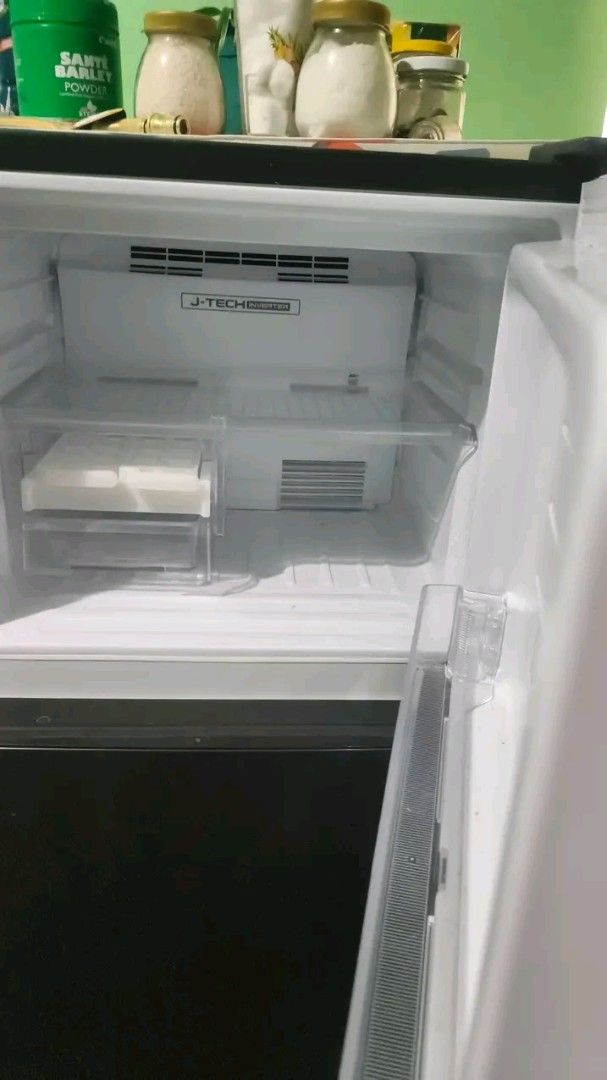 Sharp Refrigerator J-Tech Inverter (Category: Refrigerators and Freezers) located in Manila. Submitted by lia_8 (Listing ID 1460447419, Image 3). Description: RUSH SALE! Located GMA Cavite 2 door inverted ref -pasok sa may mga tindahan -mabilis mag yelo -matipid sa kuryente -wala pang 1 year nagagamit -NO ISSUE -naka warranty pa compressor -RECIPE IS ON HAND Garantisado quality yan sharp brand eh. Alam nyo na performance ng sharp units. *Unli che