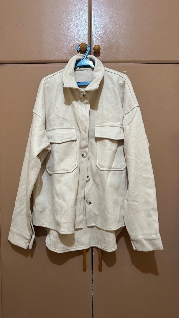 SHEIN Beige Oversized Button-Up Jacket with Pockets (Category: Coats, Jackets and Outerwear) located in Cebu City. Submitted by pasabaicebu (Listing ID 1460373264, Image 1). Description: — Oversized beige jacket — Button-up front — Two chest pockets Brand: SHEIN Size on tag: Small (S) Fits (L) in Women if not oversized Condition: 10/10, never been used & no tag.