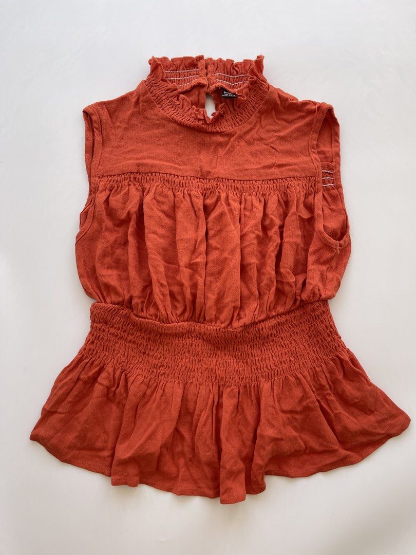 Shein Orange Mockneck Top (Category: Others Tops) located in Bacolod City. Submitted by euniceclothing_coph (Listing ID 1460457025, Image 1). Description: Brand new No flaws S-M .