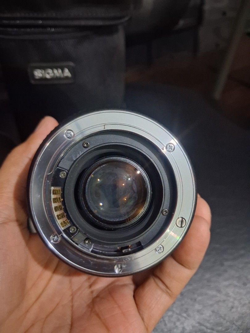 Sigma 70-300mm Lens with Macro (Category: Lens & Kits) located in Mandaluyong City. Submitted by daddyjpanlilio24 (Listing ID 1460475791, Image 2). Description: P 1500 FIX PRICE+sf Untested Selling as is Mandaluyong Shipping/payment: Gcash/maya Jnt payment 1st no cod Lalamove payment upon rider pick up.