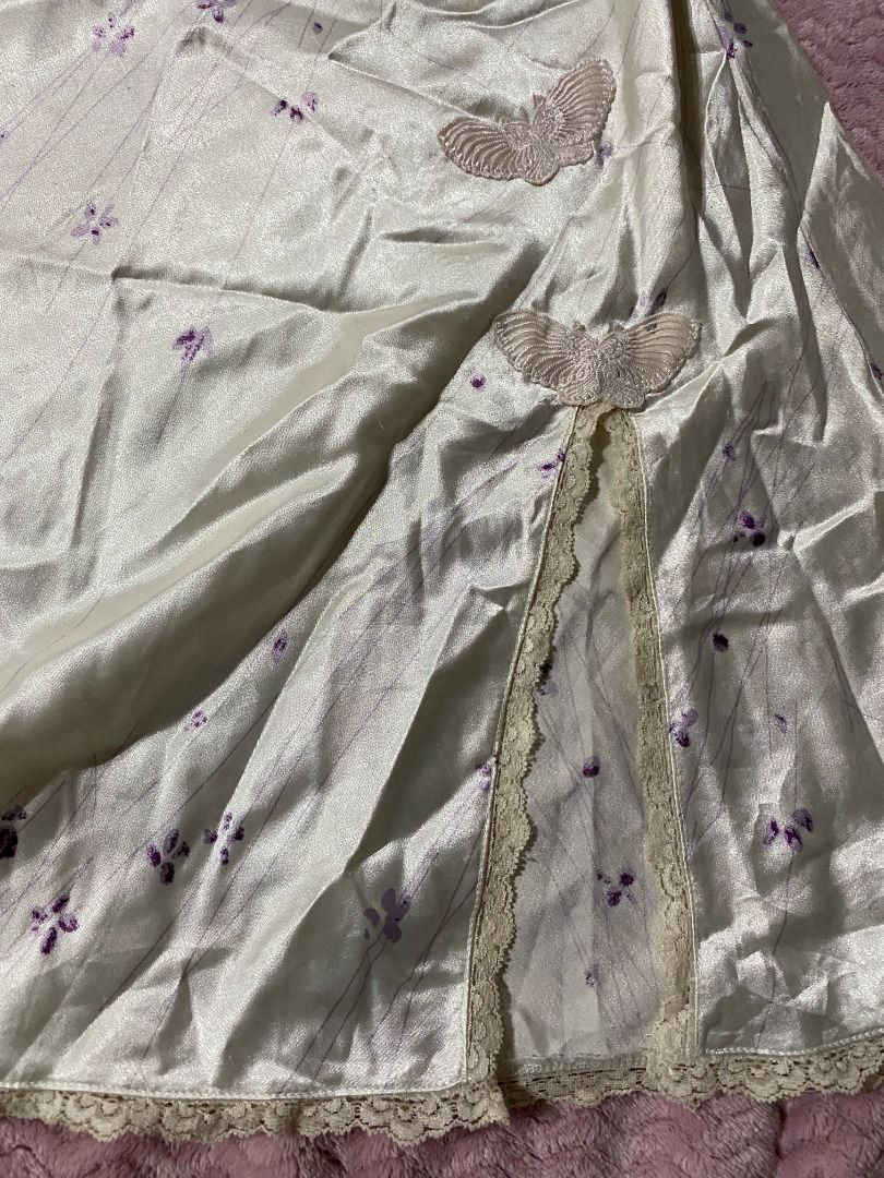 Silk Sleepwear dress (Category: Dresses) located in Manila. Submitted by diorellecoeur_xxx02 (Listing ID 1460496298, Image 2). Description: .