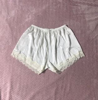 (Category: ) located in . Submitted by diorellecoeur_xxx02 (Listing ID 1460502951, Image 1). Description: .