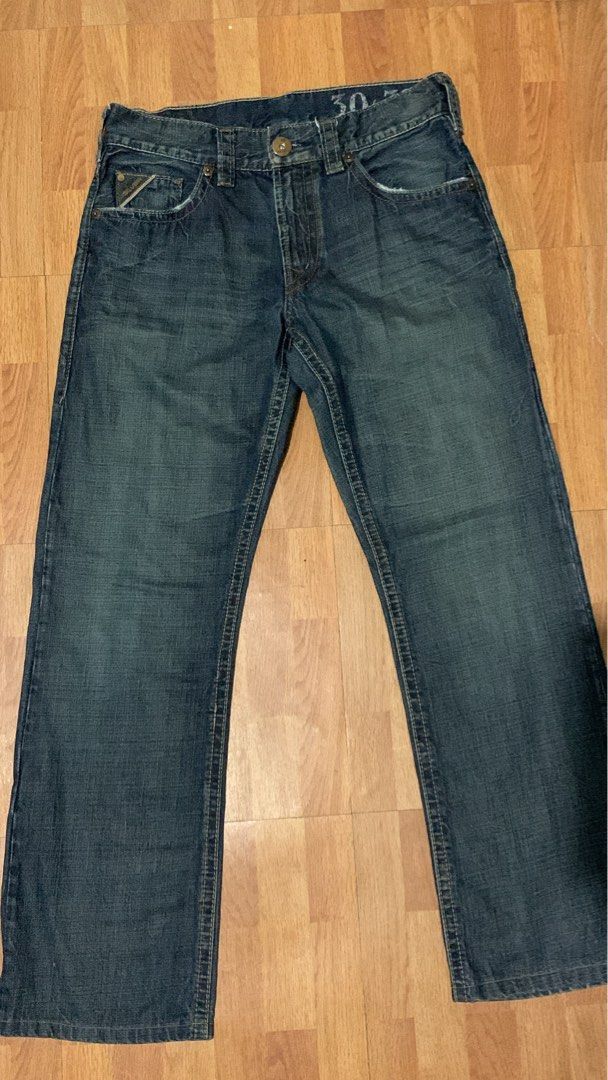Silver Jeans Co. Blue Denim Jeans (Category: Jeans) located in General Trias. Submitted by hani.gotmee (Listing ID 1460458363, Image 1). Description: - Size: 30x32 - Fit: Relaxed/Straight Leg - Material: 100% Cotton *Delivery Fee will be handled by buyer😊.