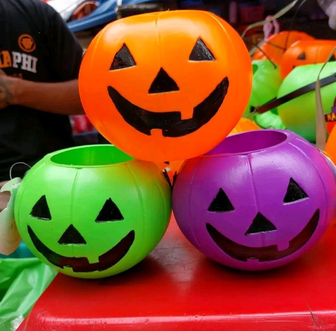 Small Pumpkin Candy Basket/ Halloween Pumpkin (Category: Gift Baskets & Hampers) located in Manila. Submitted by kent_kurtonlineshop (Listing ID 1460305799, Image 1). Description: Discount For Wholesale.