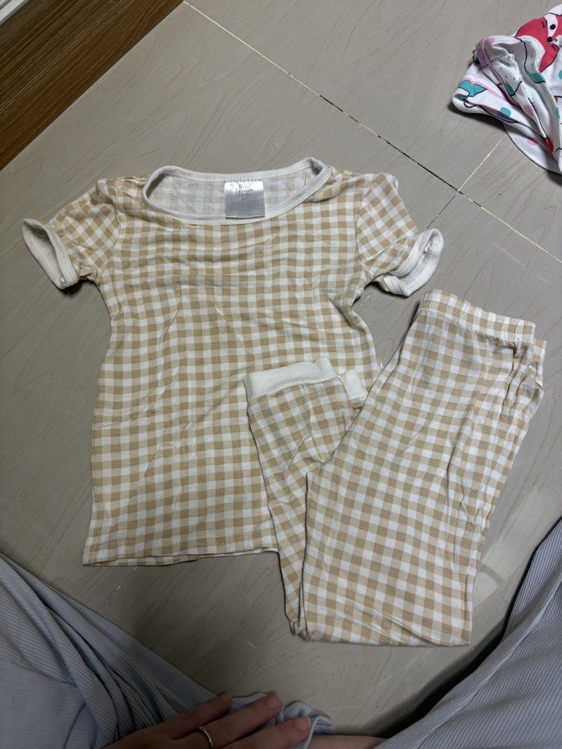 Snugfit pajmas (Category: Babies & Kids Fashion) located in Quezon City. Submitted by sailormooooo (Listing ID 1460473915, Image 2). Description: Bamboo rayon perfect for ph weather.
