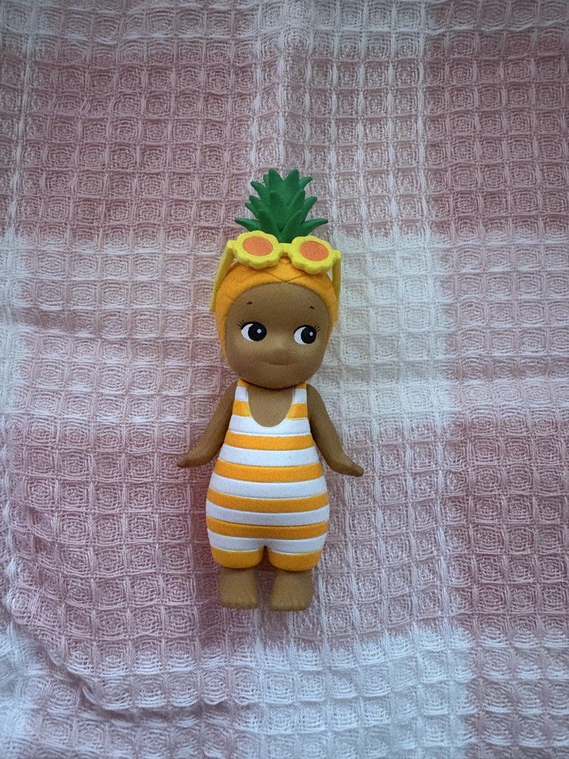 Sonny Angel | Vacation Series | Pineapple (Category: Designer & Blind Box Toys) located in Makati City. Submitted by chiaramariemacaroni (Listing ID 1460328497, Image 1). Description: .