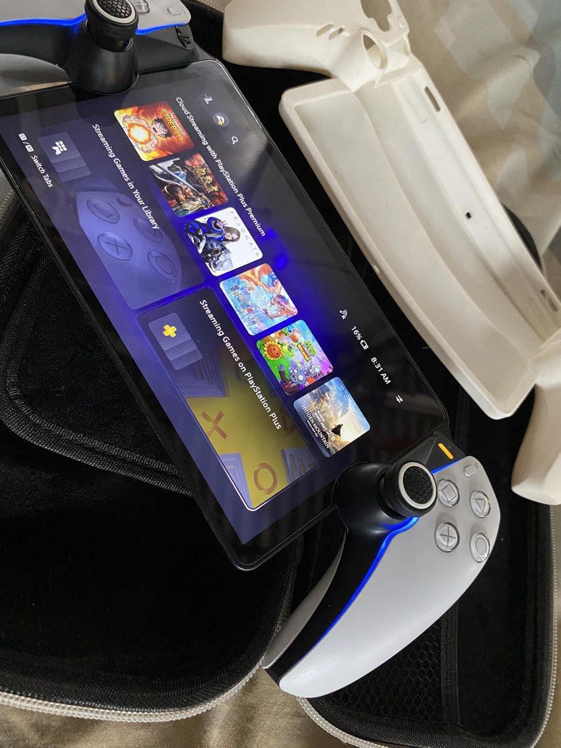 RUSH SALE!! PS PORTAL (Category: PlayStation) located in Manila. Submitted by karen.storm (Listing ID 1460347032, Image 3). Description: Comes with: Box Receipt Cord Silicon case No dents, super makinis Bought at GameXtreme To those who have PS5 that wants to play anywhere, PM NA ME!! Meetup: SM Sta Mesa only Rfs: need funds.