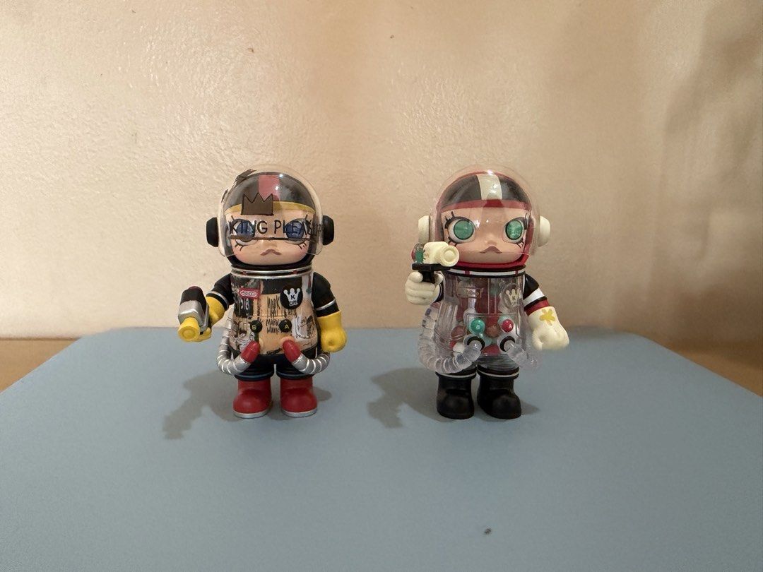 Space Molly 100% (Category: Designer & Blind Box Toys) located in Quezon City. Submitted by tanyasy_52 (Listing ID 1460329084, Image 3). Description: ₱600 per pc ₱4500 if take all 8pcs price negotiable no box or card in good condition.