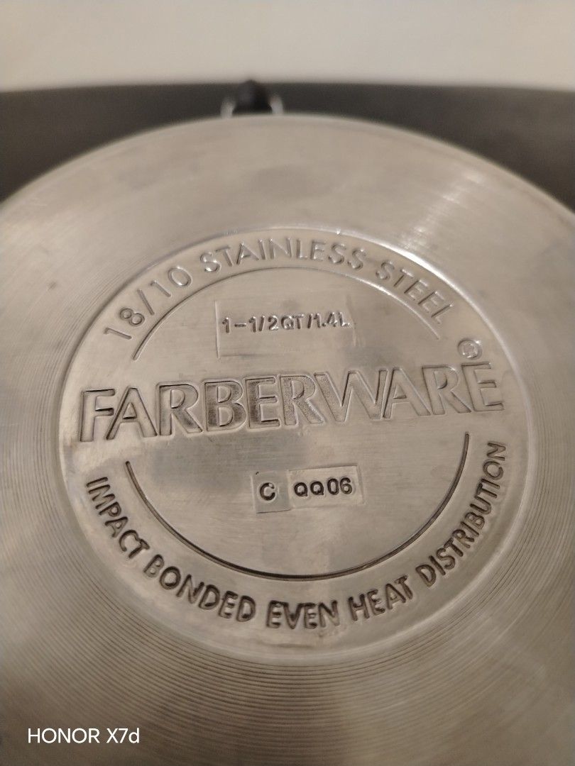 Stainless saucepan surplus (Category: Cookware & Accessories) located in Baguio. Submitted by noona_faith (Listing ID 1460321926, Image 2). Description: Surplus ‼️ Farberware brand stainless saucepan no issue, sign of usage only.