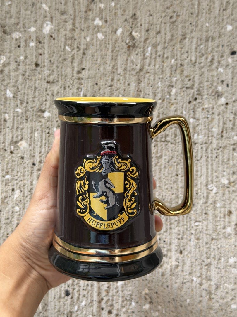 Starbucks Harry Potter Hufflepuff Ceramic Mug 16oz (Category: Water Bottles & Tumblers) located in Paranaque City. Submitted by bcjav (Listing ID 1460380549, Image 2). Description: .