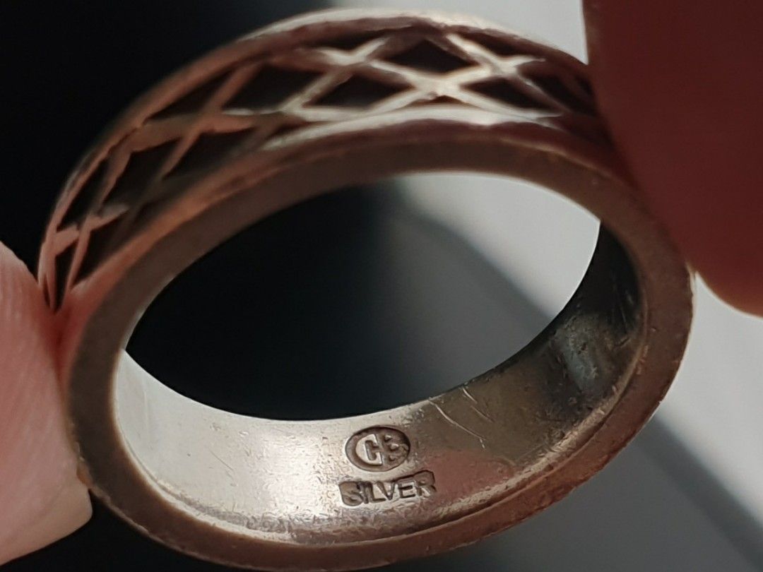 Sterling Silver Ring (Category: Rings) located in Quezon City. Submitted by WasalakTwo (Listing ID 1460306766, Image 3). Description: Bought in Japan High quality Goodcondition Clean and presentable 7.5 Open for delivery nationwide.