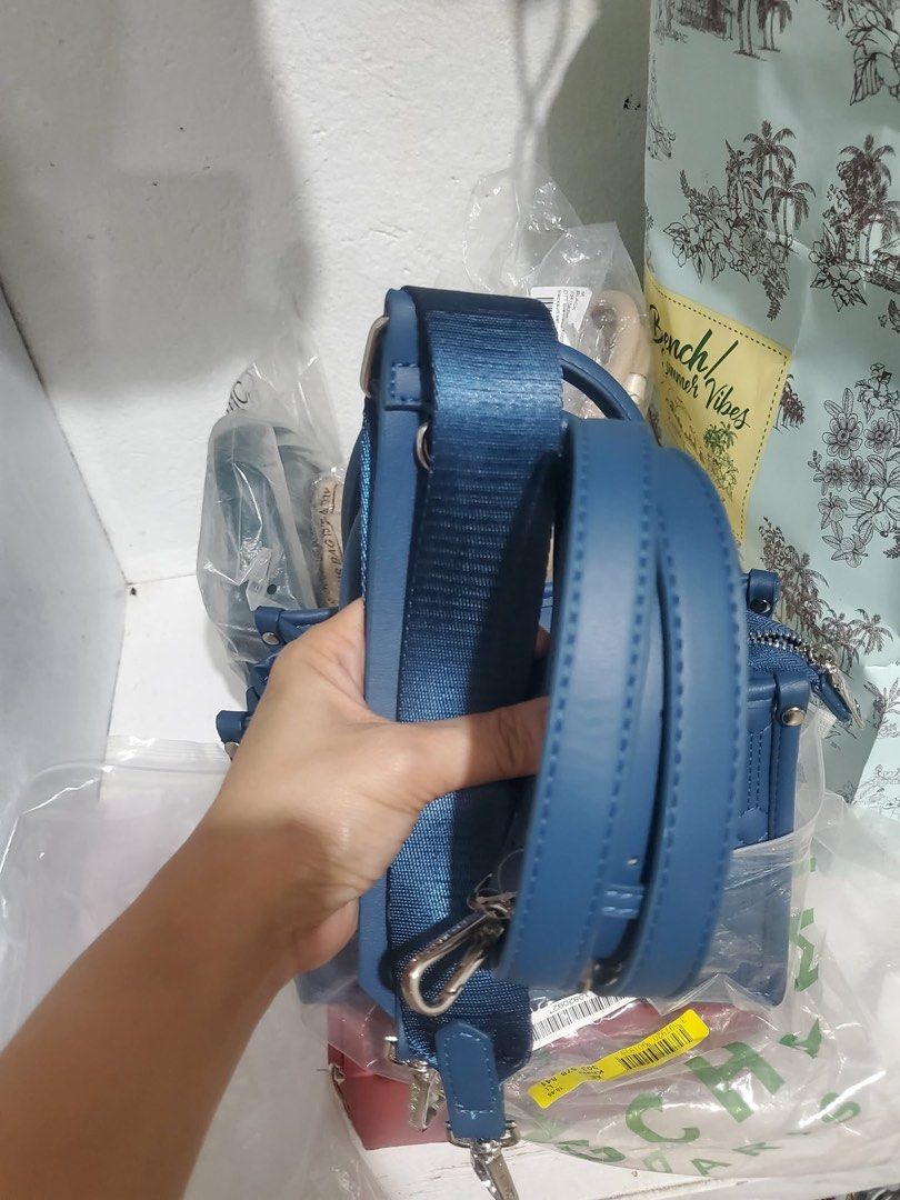 Steve Madden (Category: Cross-body Bags) located in Ilagan. Submitted by shopgrab (Listing ID 1460432707, Image 2). Description: original.