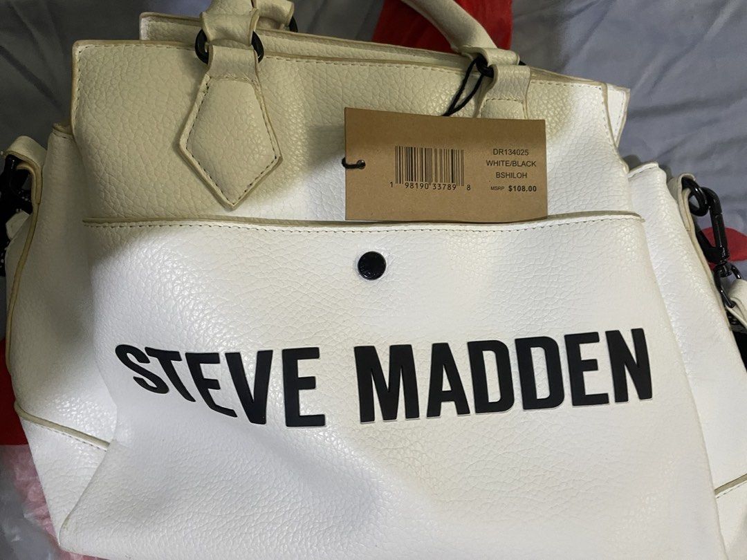Steve Madden White Bshloh Satchel Bag (Category: Luxury Bags & Wallets) located in Manila. Submitted by lrsefiy (Listing ID 1460395945, Image 3). Description: - Used thrice only - Padala from the US - Prefer if pick up - PAYO 💳 gcash or cash 🚚 booking and sf is shouldered by the buyer 📍 mm.
