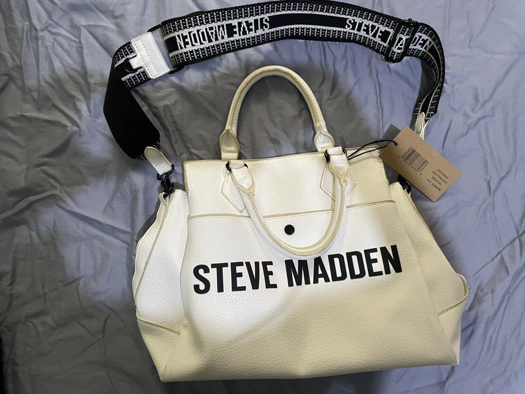 Steve Madden White Bshloh Satchel Bag (Category: Luxury Bags & Wallets) located in Manila. Submitted by lrsefiy (Listing ID 1460395945, Image 2). Description: - Used thrice only - Padala from the US - Prefer if pick up - PAYO 💳 gcash or cash 🚚 booking and sf is shouldered by the buyer 📍 mm.